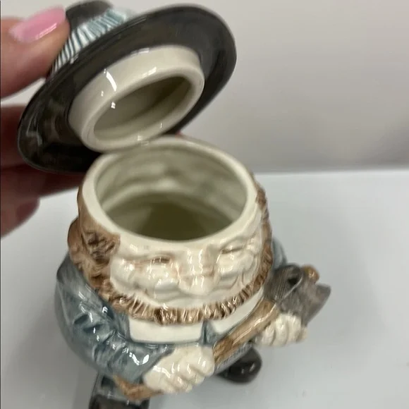 Pilgrims Progress sugar bowl and lid by FITZ & FLOYD vintage - Picture 2 of 6